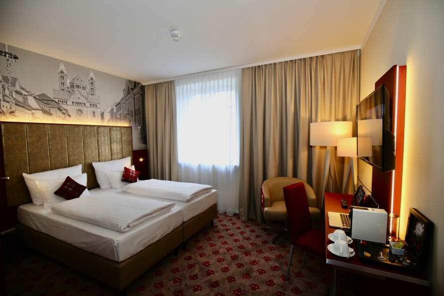 Beispiel für ein Doppelzimmer im AMEDIA Plaza Speyer