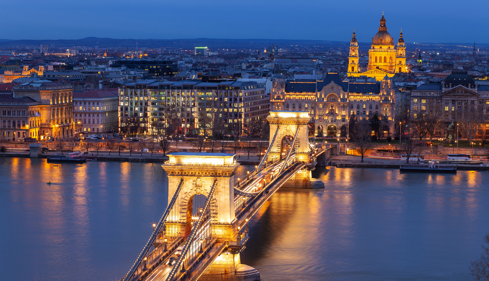 Schönes Budapest bei Nacht
