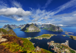 Bei einer Lofoten-Rundfahrt lernen Sie die norwegische Inselgruppe kennen.