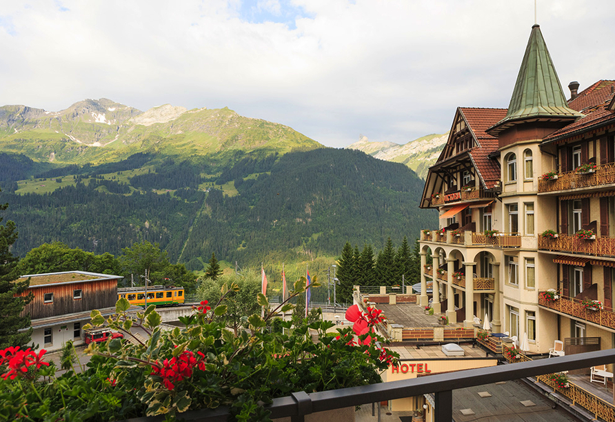 Arenas Resort Victoria-Lauberhorn, Außenansicht Berge