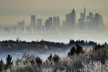 Die Frankfurter Skyline im Winter.