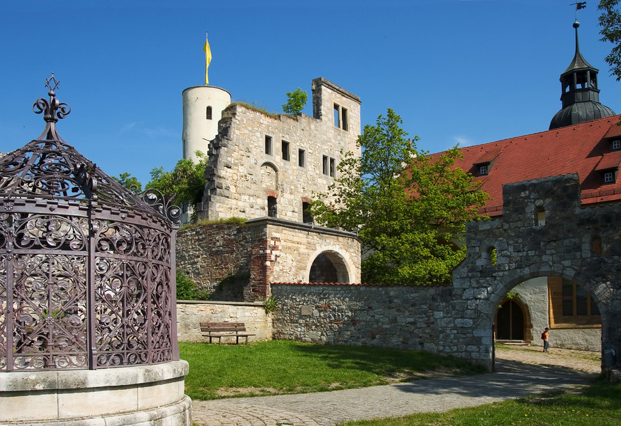 Das Schloss Hellenstein thront über Heidenheim.