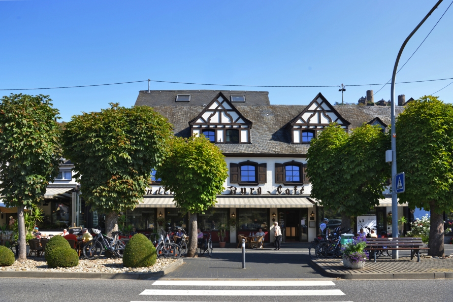 Moselhotel Burg-Café Alken, Außenansicht
