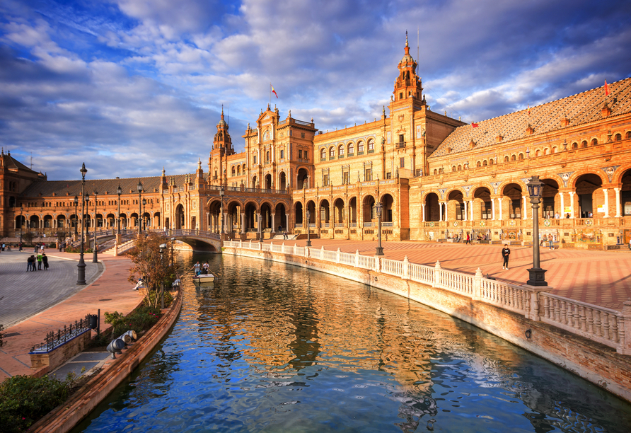 Von Cádiz aus können Sie wunderbar einen Tagesausflug nach Sevilla unternehmen.