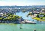 Statten Sie Koblenz, der Stadt an Rhein und Mosel, einen Besuch ab.