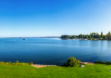 Der Schweriner See bietet eine große Artenvielfalt und ist beliebt bei Wassersportlern.