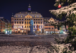 Festlicher Lichterglanz und weihnachtliche Atmosphäre in Coburg.