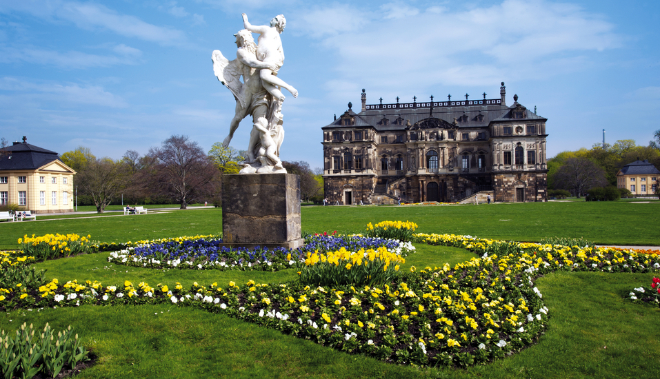 Im Großen Garten, dem größten Park Dresdens, finden Sie das barocke Lustschloss Palais.