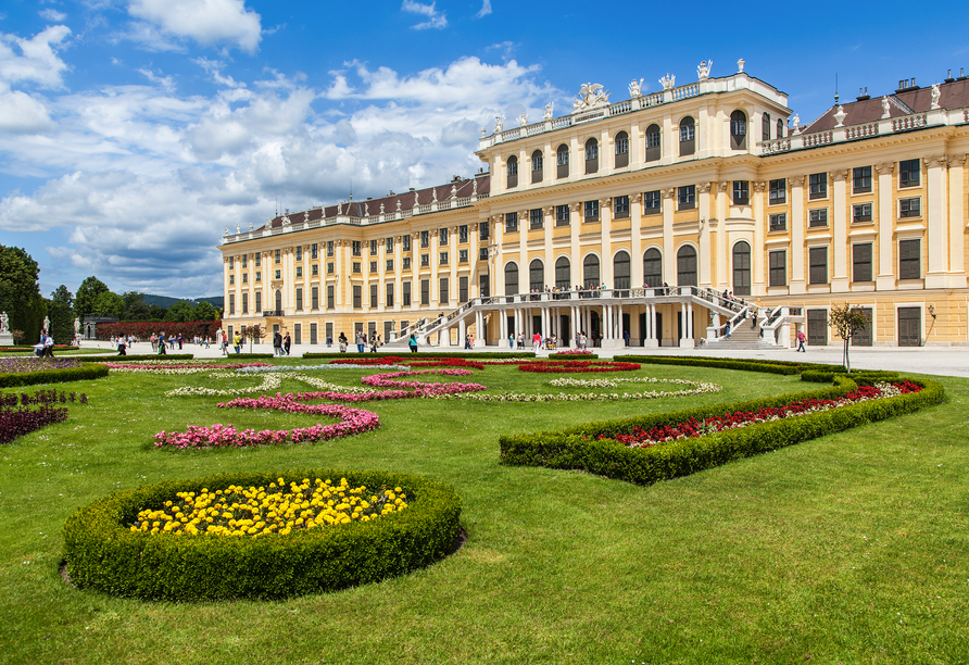 Im Schloss Schönbrunn in Wien residierten einst Maria Theresia, Kaiser Franz Joseph und Sisi – Kaiserin Elisabeth.
