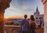 Genießen Sie von der Fischerbastei einen atemberaubenden Blick über Budapest.