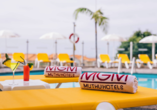 Während Ihres Langzeiturlaubs haben Sie genügend Zeit, um am Pool zu entspannen.