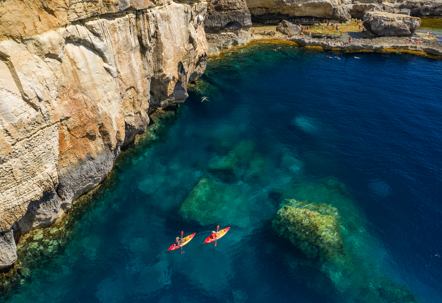 Die spannenden Inseln Malta und Gozo entdecken, Kayak 