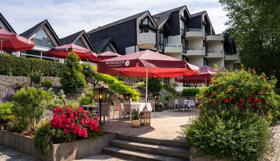 Die idyllisch gelegene Terrasse des Hotels Moselblick in Winningen
