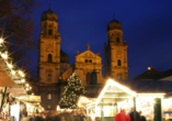 Weihnachtsmarkt am Stephansdom in Passau