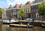 Im Rahmen des optional zubuchbaren Ausflugspakets Groningen machen Sie eine Bootstour.
