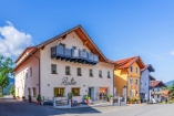Herzlich willkommen im Wander und Aktivhotel Rösslwirt!