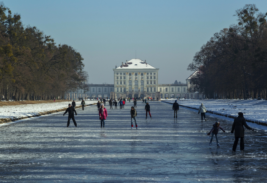 München verwandelt sich im Winter in eine zauberhafte Winterwelt.