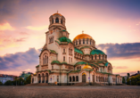 Während Ihrer Stadtbesichtigung in Sofia werden Sie das golden schimmernde Wahrzeichen der Stadt, die Alexander-Newski-Kathedrale, sehen.