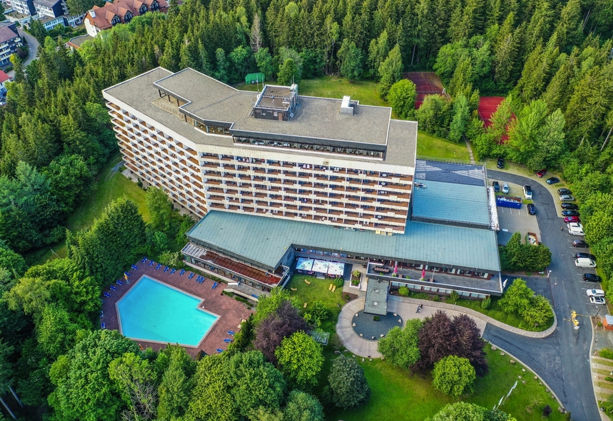 Das AHORN Harz Hotel Braunlage liegt mitten im Grünen.