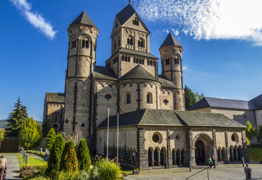 Die Abtei Maria Laach zählt zu den bedeutendsten Klosteranlagen Deutschlands.