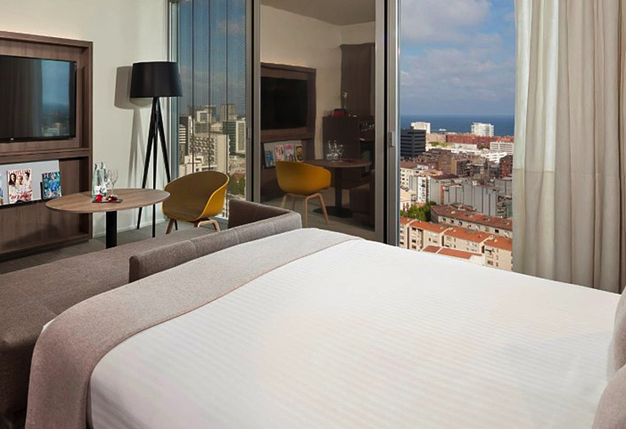 Queen Elizabeth, Hotel Meliá Barcelona Sky, Zimmerbeispiel