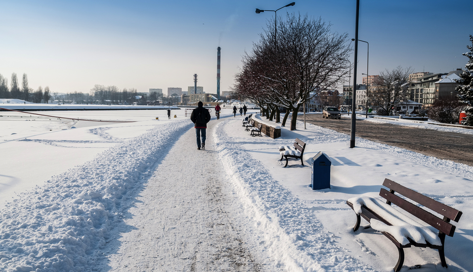 Die winterliche Landschaft lädt zu gemütlichen Spaziergängen ein.