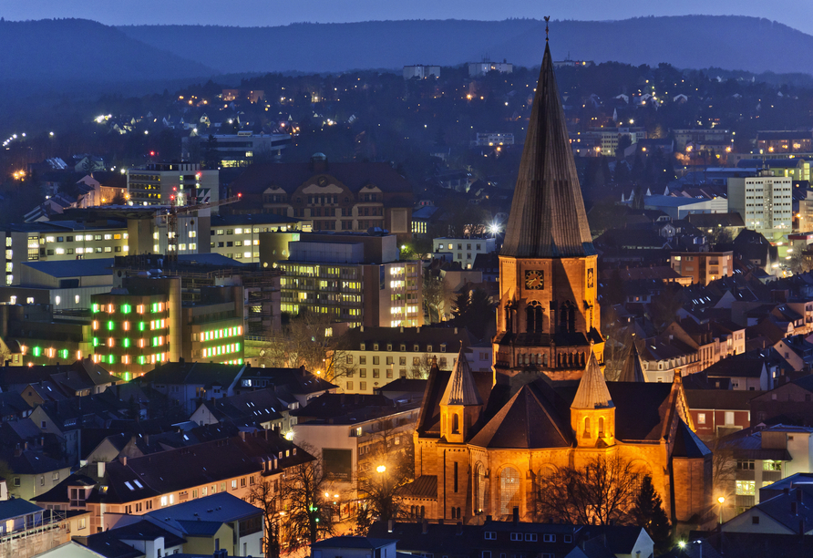 Das Stadtzentrum von Kaiserslautern erreichen Sie schnell vom Hotel aus.