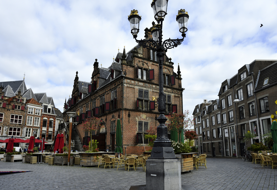 In Nijmegen, der ältesten Stadt der Niederlande, gibt es zahlreiche historische Gebäude und Plätze zu sehen.