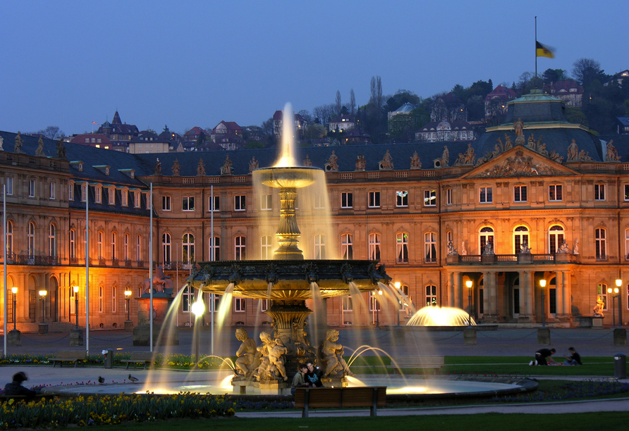 Auch das Neue Schloss in Stuttgarts Stadtmitte bietet sich für einen Ausflugs an.