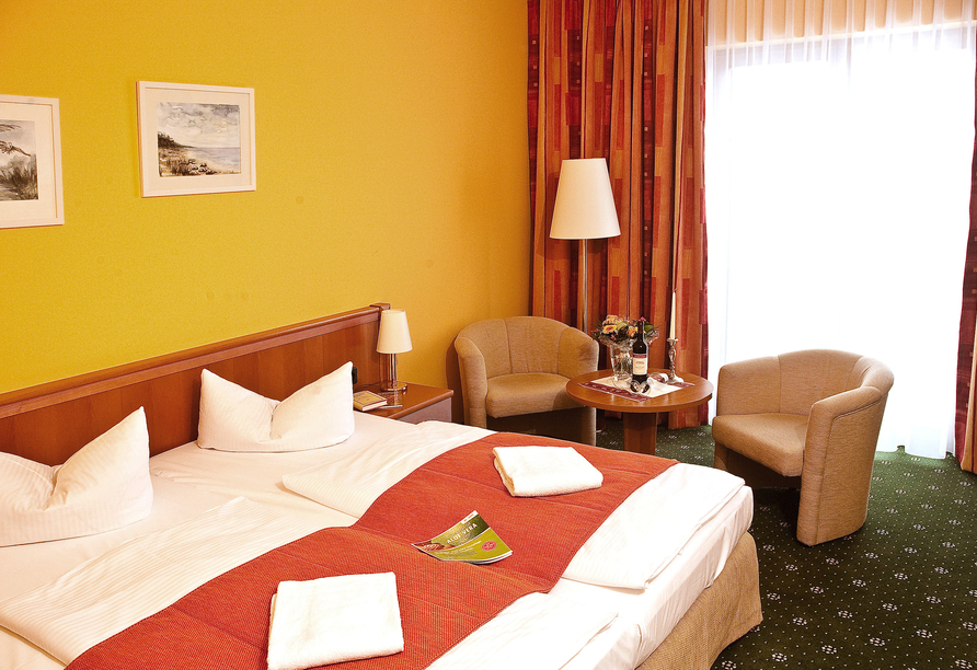Beispiel eines Doppelzimmers Landseite im Seetel Hotel Nautic Usedom & Spa