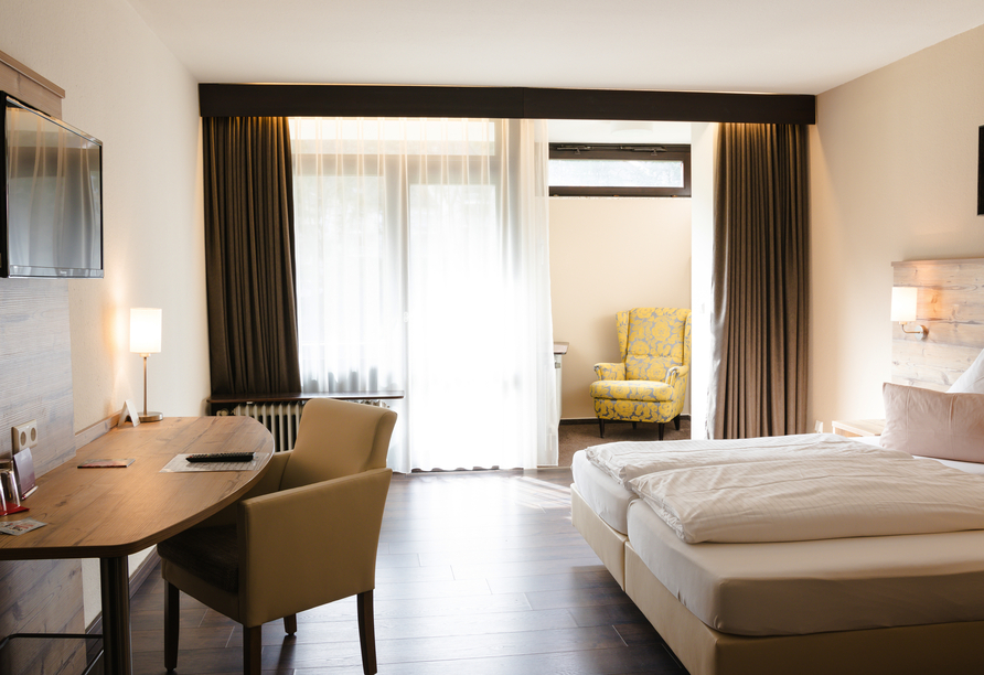 Beispiel eines Doppelzimmers Komfort mit Balkon im Hotel Luisenpark
