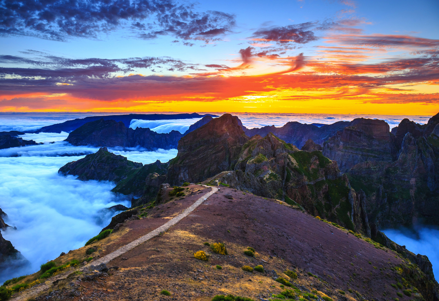 Erlebnisreise Madeira & Porto Santo, Sonnenuntergang über Madeira