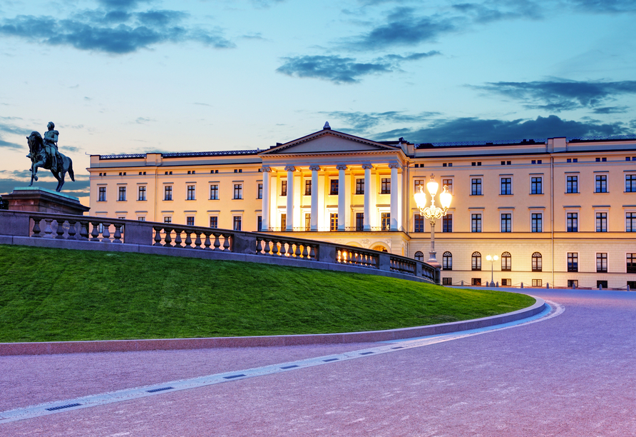 Das majestätische königliche Schloss in Oslo