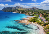 Auf Mallorca erwarten Sie immer wieder paradiesische Buchten mit türkisfarbenem Wasser, die zum Baden und Erholen einladen.