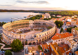 Eine der größten Sehenswürdigkeiten Pulas ist das römische Amphitheater.