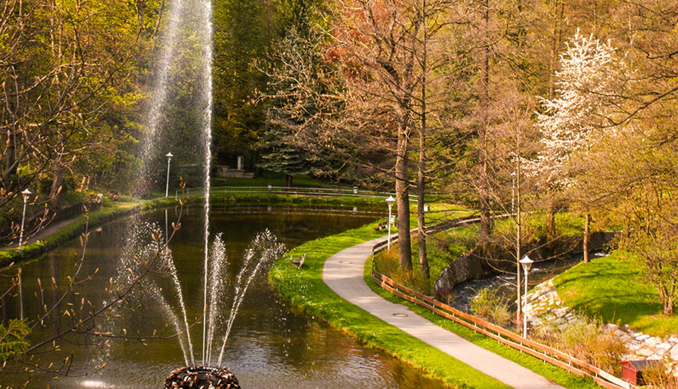 Im Park direkt neben dem Hotel können Sie neue Kraft tanken.