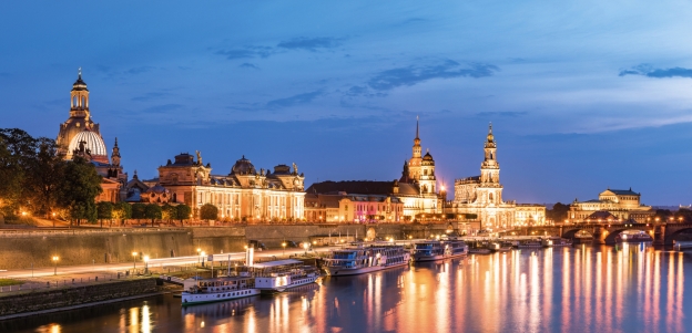 Bei einer Schifffahrt können Sie Dresden aus einem ganz anderen Blickwinkel erleben.
