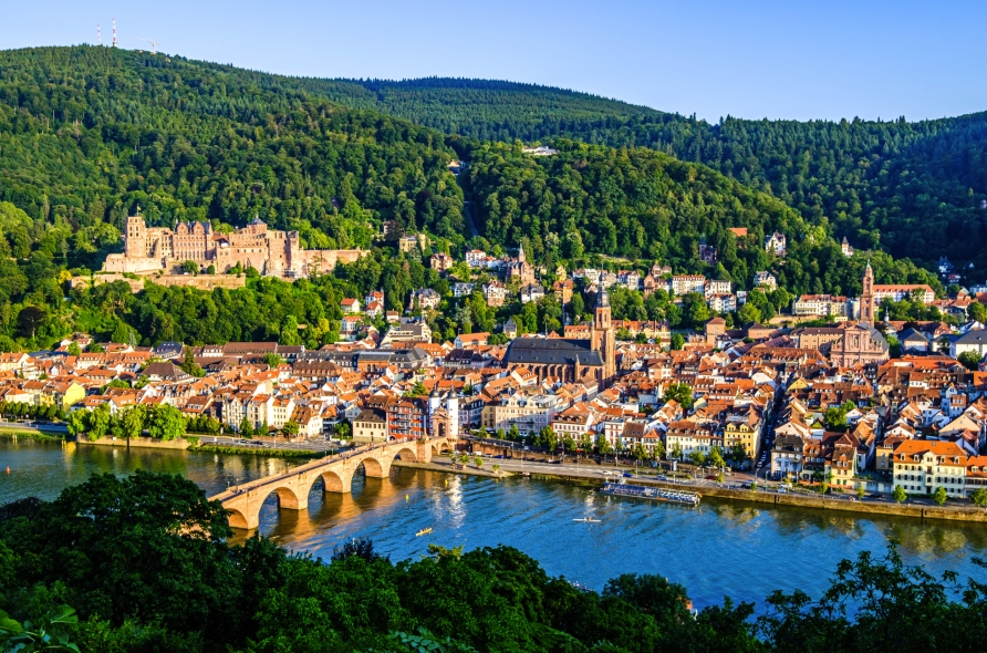 Ab Mannheim haben Sie die Möglichkeit Heidelberg mit dem romantischen Schloss zu besuchen.