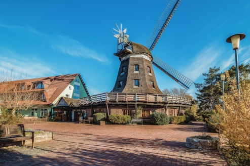 Das Highlight Ihres Hotels: Die liebevoll restaurierte Windmühle aus dem Jahre 1874.