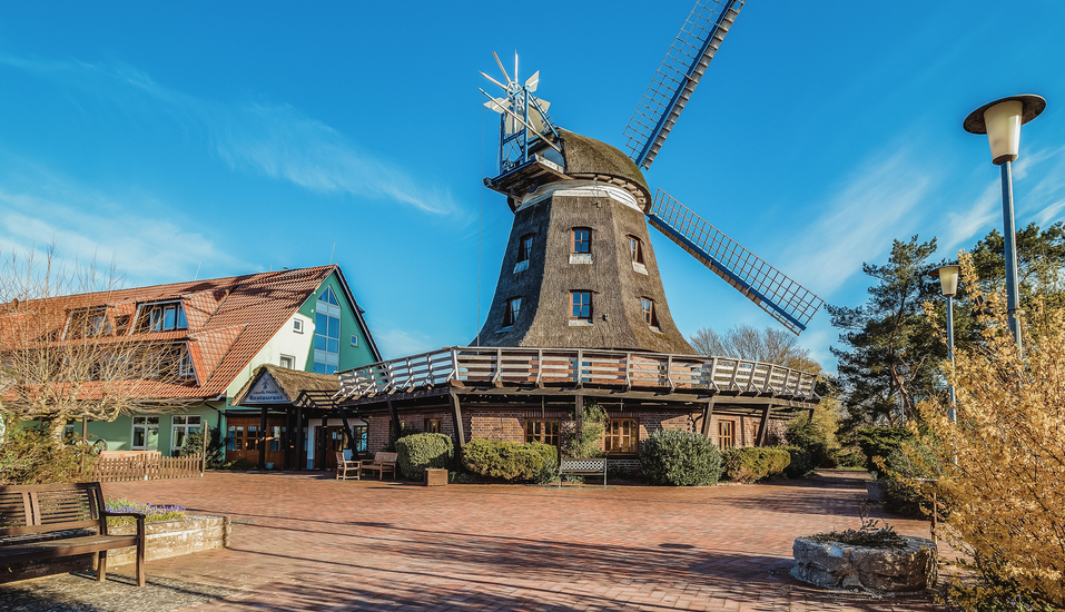 Das Highlight Ihres Hotels: Die liebevoll restaurierte Windmühle aus dem Jahre 1874.