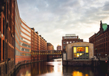 Das AMERON Hamburg Hotel Speicherstadt begrüßt Sie als einziges Hotel in dem UNESCO-Weltkulturerbe Speicherstadt.