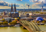 Unternehmen Sie einen Ausflug in die berühmte Domstadt Köln.