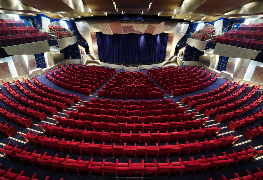 Das Theater an Bord der MSC Splendida bietet mitreißende Shows. 