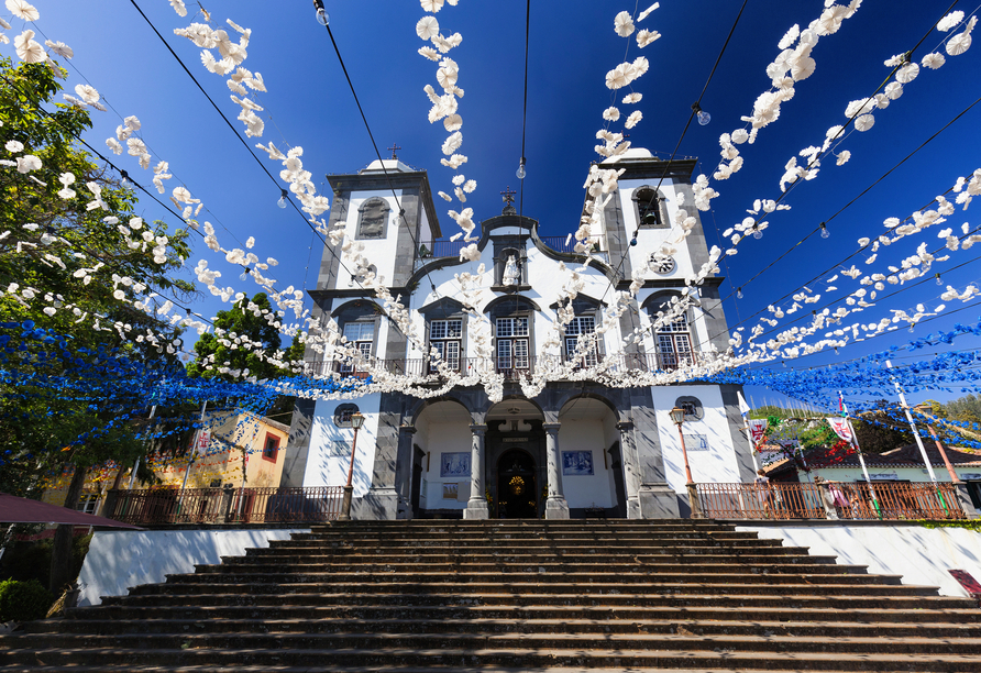 Das Highlight der kleinen Ortschaft Monte ist die prächtige Kirche Nossa Senhora do Monte.