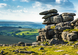 Beim Passieren des Dartmoor Nationalparks können Sie die Moorlandschaften an sich vorbeiziehen sehen und dabei einfach mal die Seele baumeln lassen.