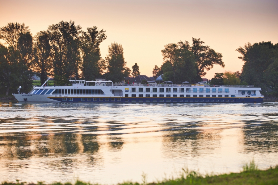 SE-MANON ab/an Düsseldorf