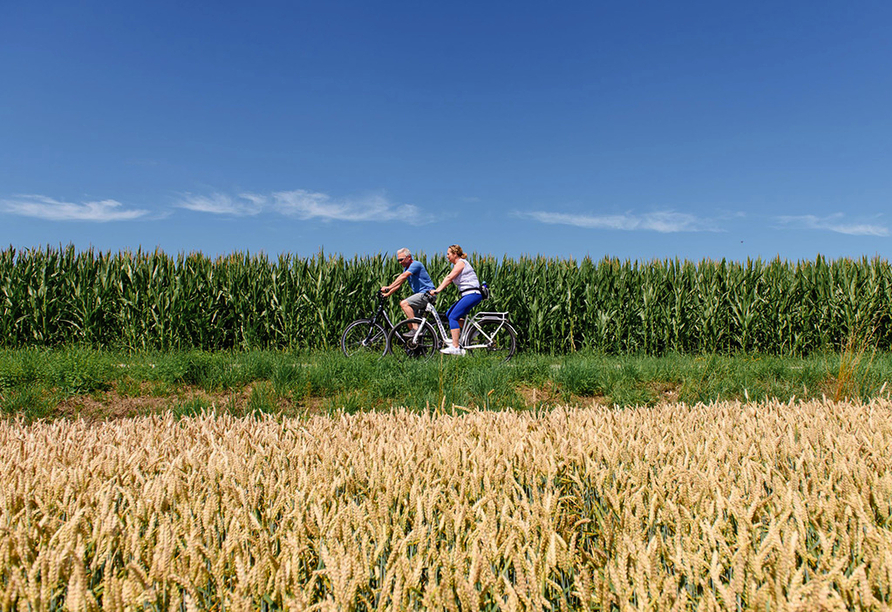 Die idyllische Landschaft rings um Bad Füssing eignet sich bestens für lange Radtouren.