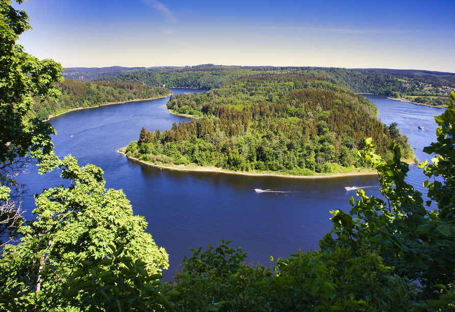 Blick vom Heinsrichstein auf die Bleilochtalsperre