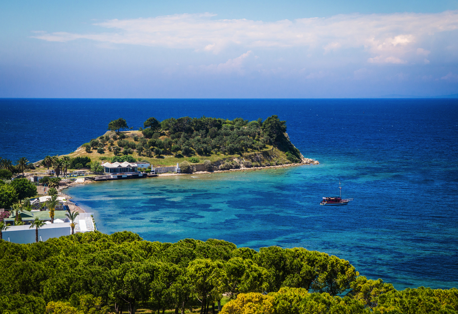 Die malerischen Küstenregionen der Türkischen Riviera erwarten Sie.