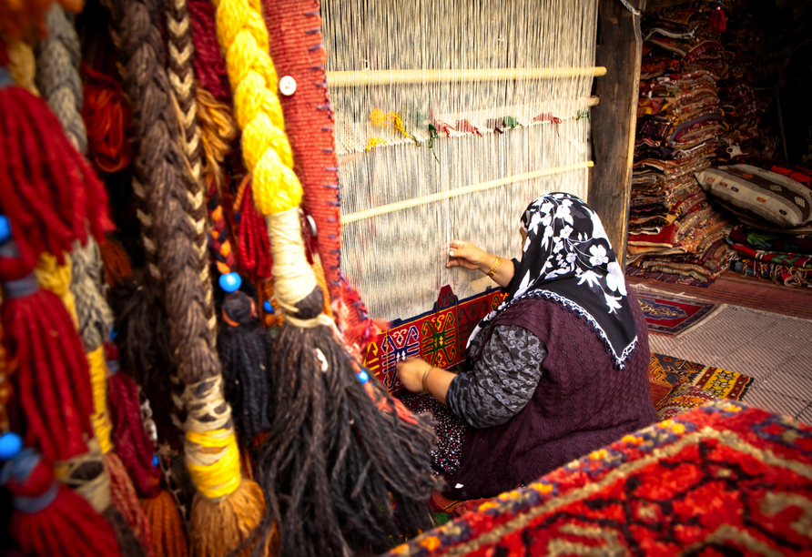 Lernen Sie beim Schlendern durch die Ortschaften traditionelle türkische Handwerkskunst kennen.